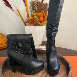 Black pleather Knee high high heel boots 7